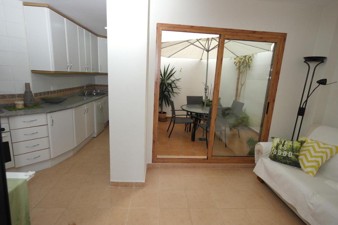 AR2B, coqueto apartamento en primera línea de playa Villajoyosa  Exterior foto
